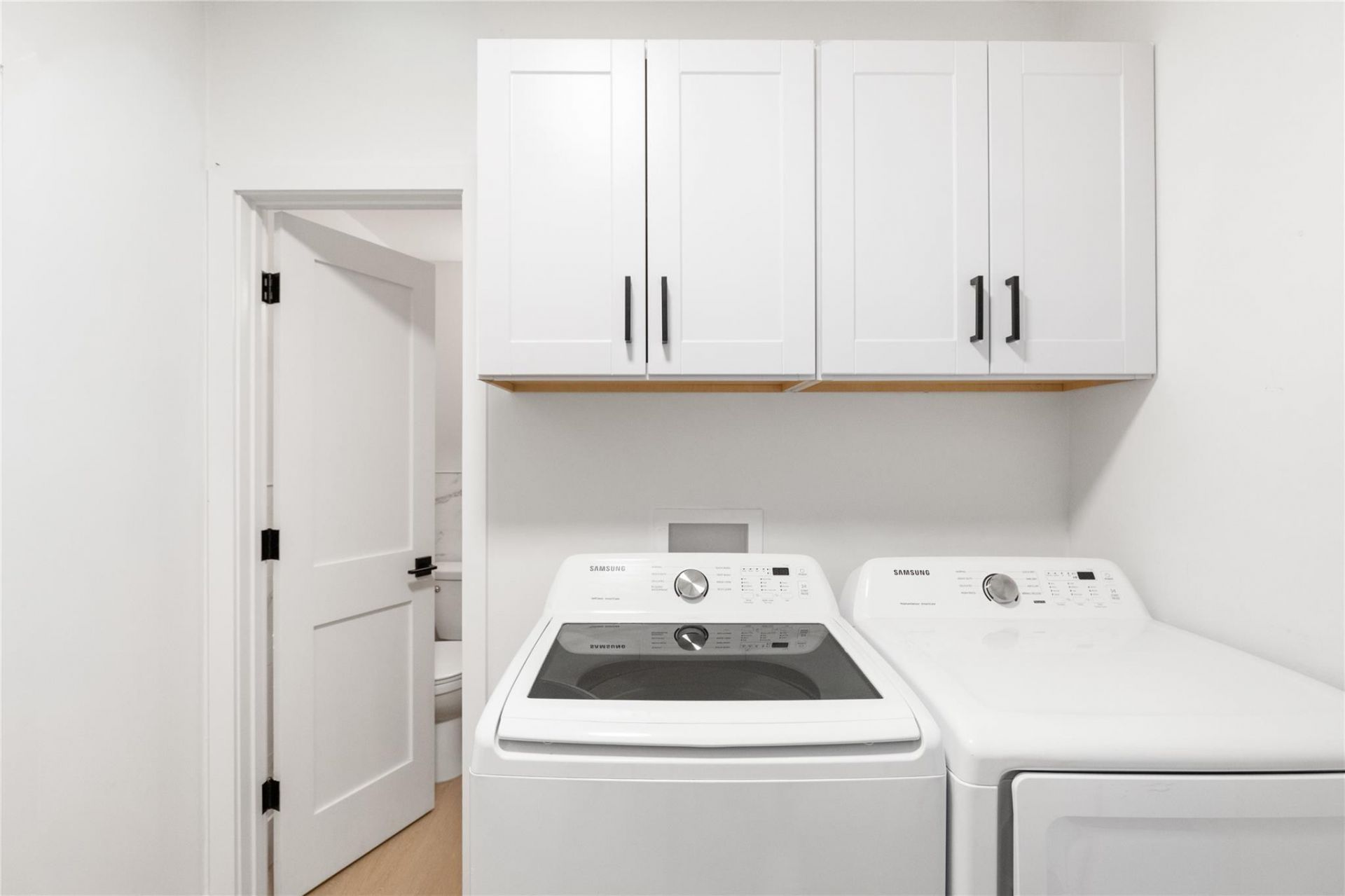 1080 E Country Club Circle, Plantation, FL 33317 Photo