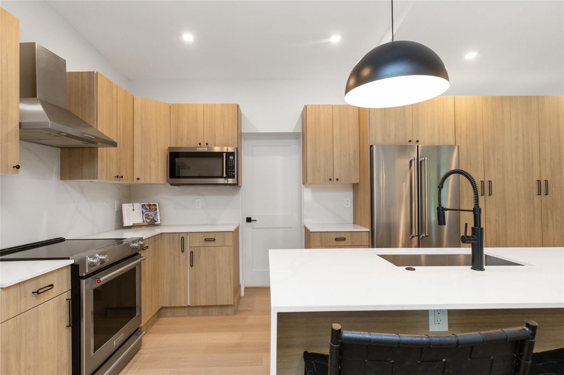 1080 E Country Club Circle, Plantation, FL 33317 Photo