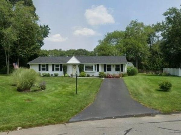 12 Samosett, Dartmouth, MA 02748