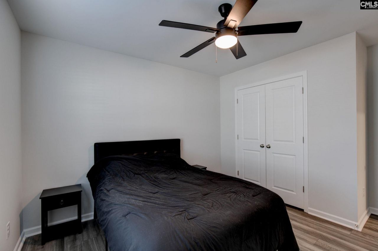 1000 Crescent Corner  Photo 16