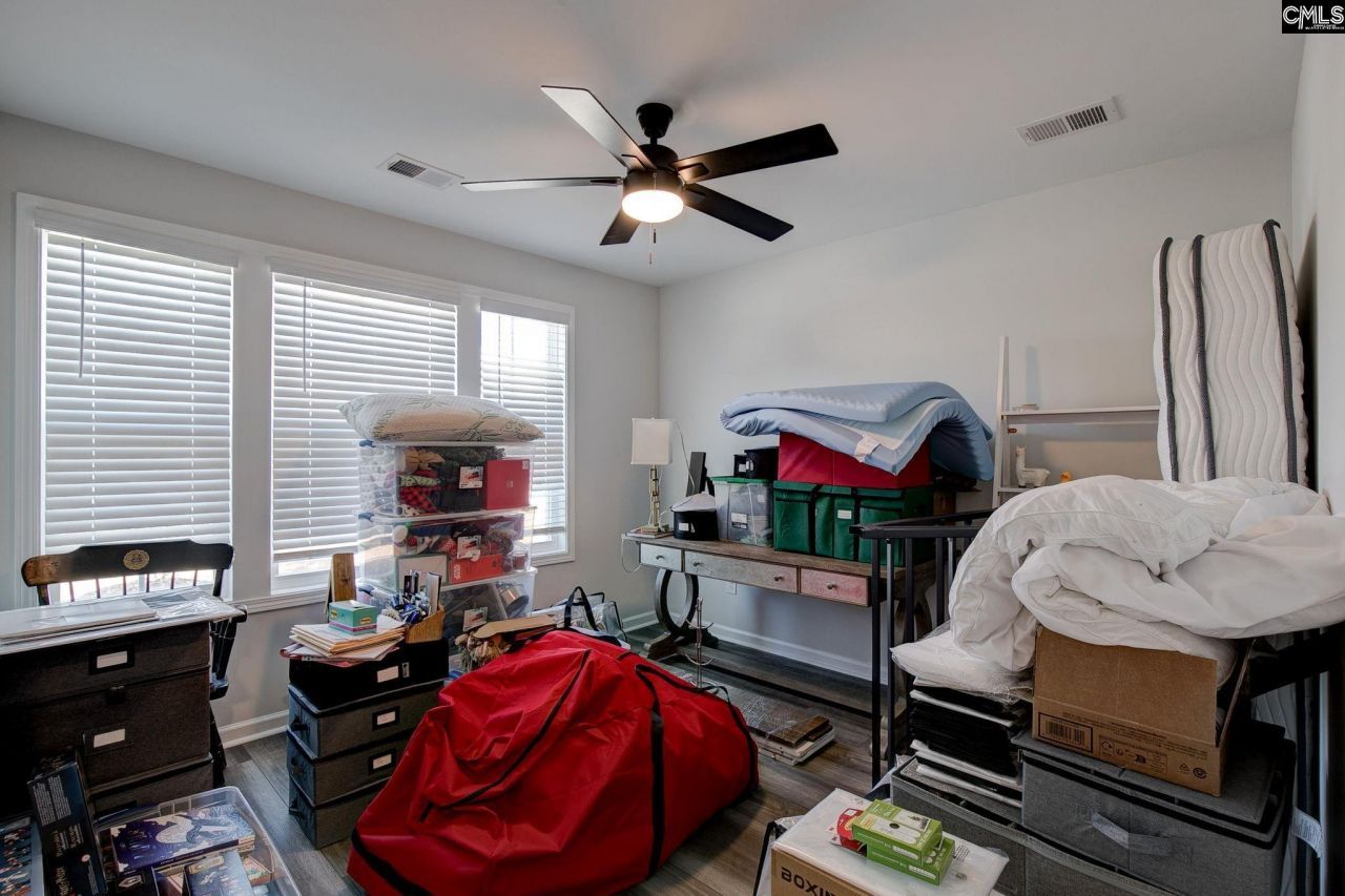 1000 Crescent Corner  Photo 19