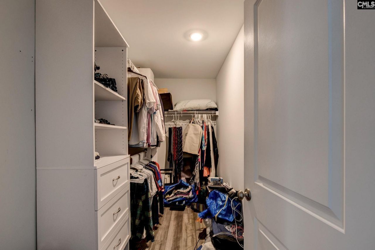 1000 Crescent Corner  Photo 22