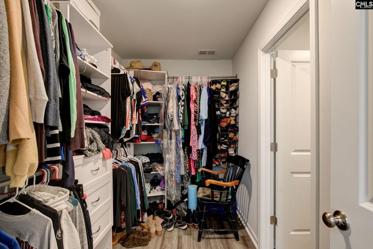 1000 Crescent Corner  Photo 25