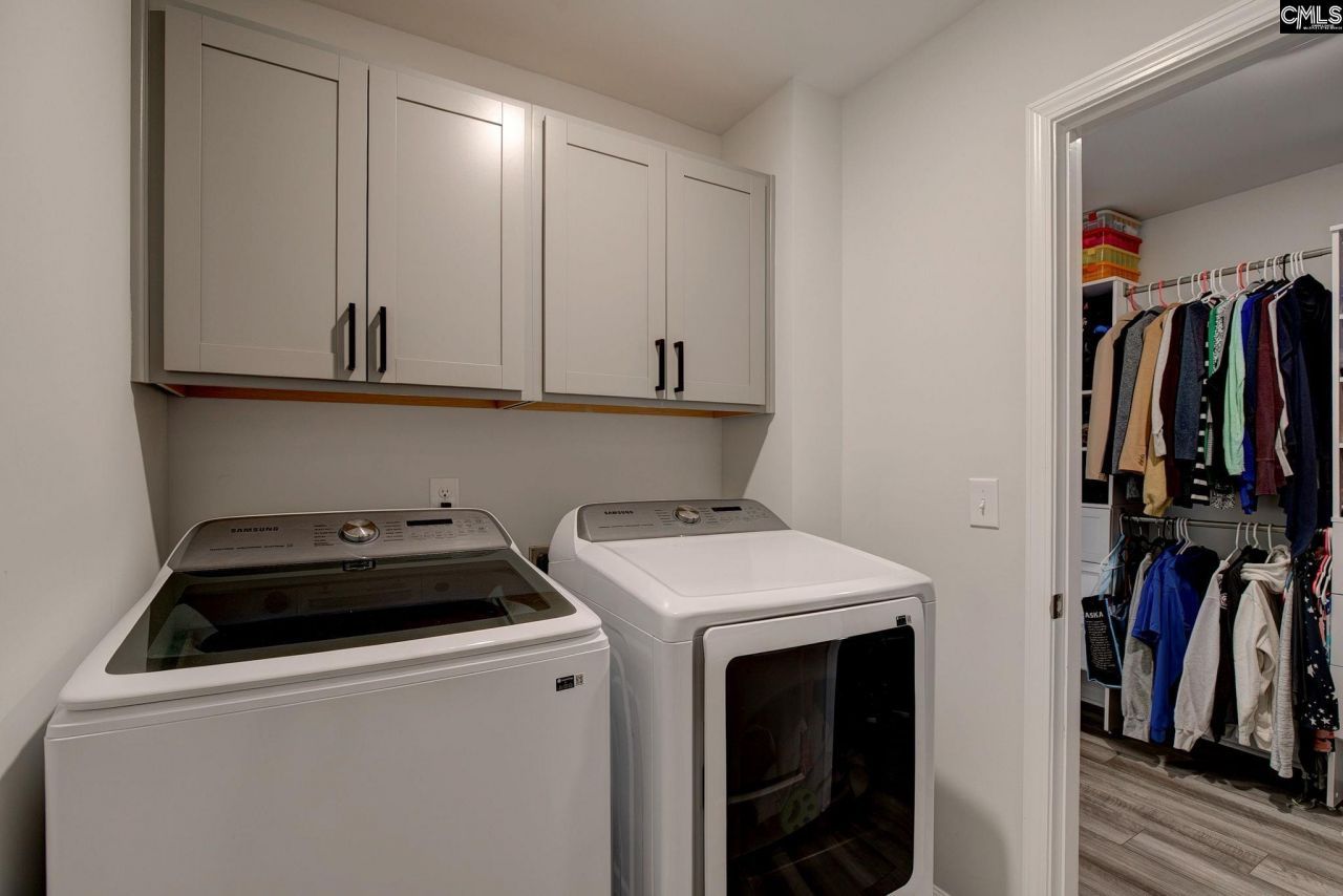 1000 Crescent Corner  Photo 27