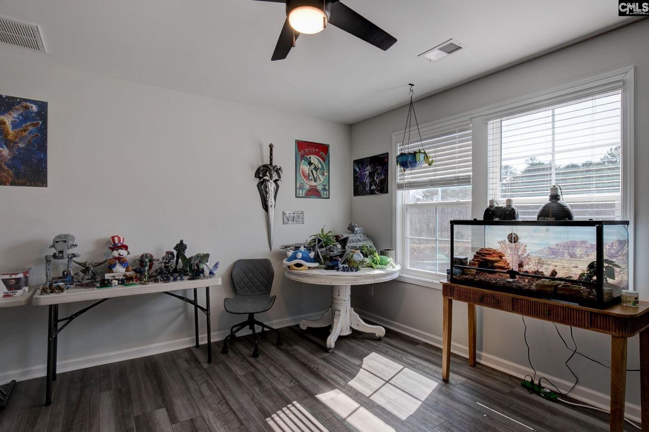 1000 Crescent Corner  Photo 29