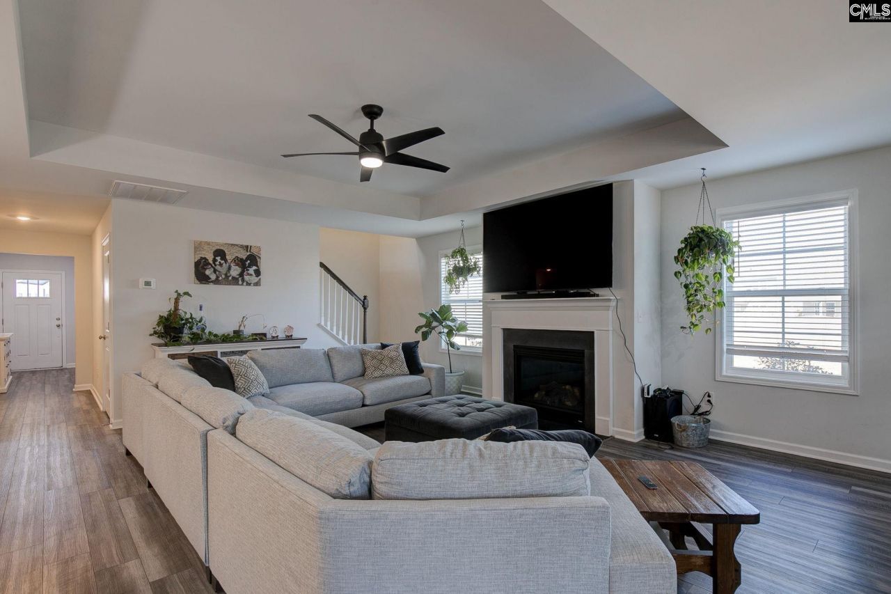 1000 Crescent Corner  Photo 6