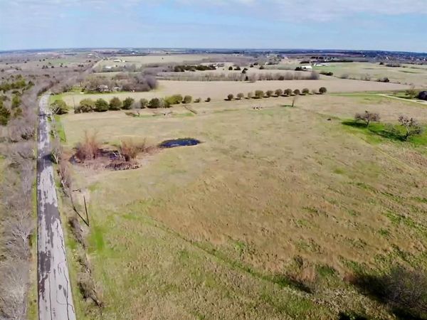 1900 Nesuda Road, Ennis, TX 75119