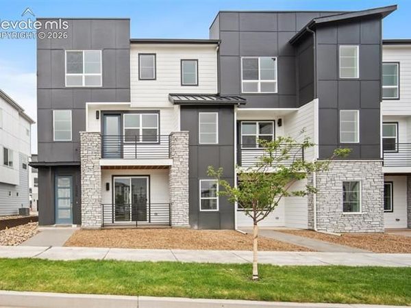 2236 Peridot Loop Heights, Colorado Springs, CO 80908