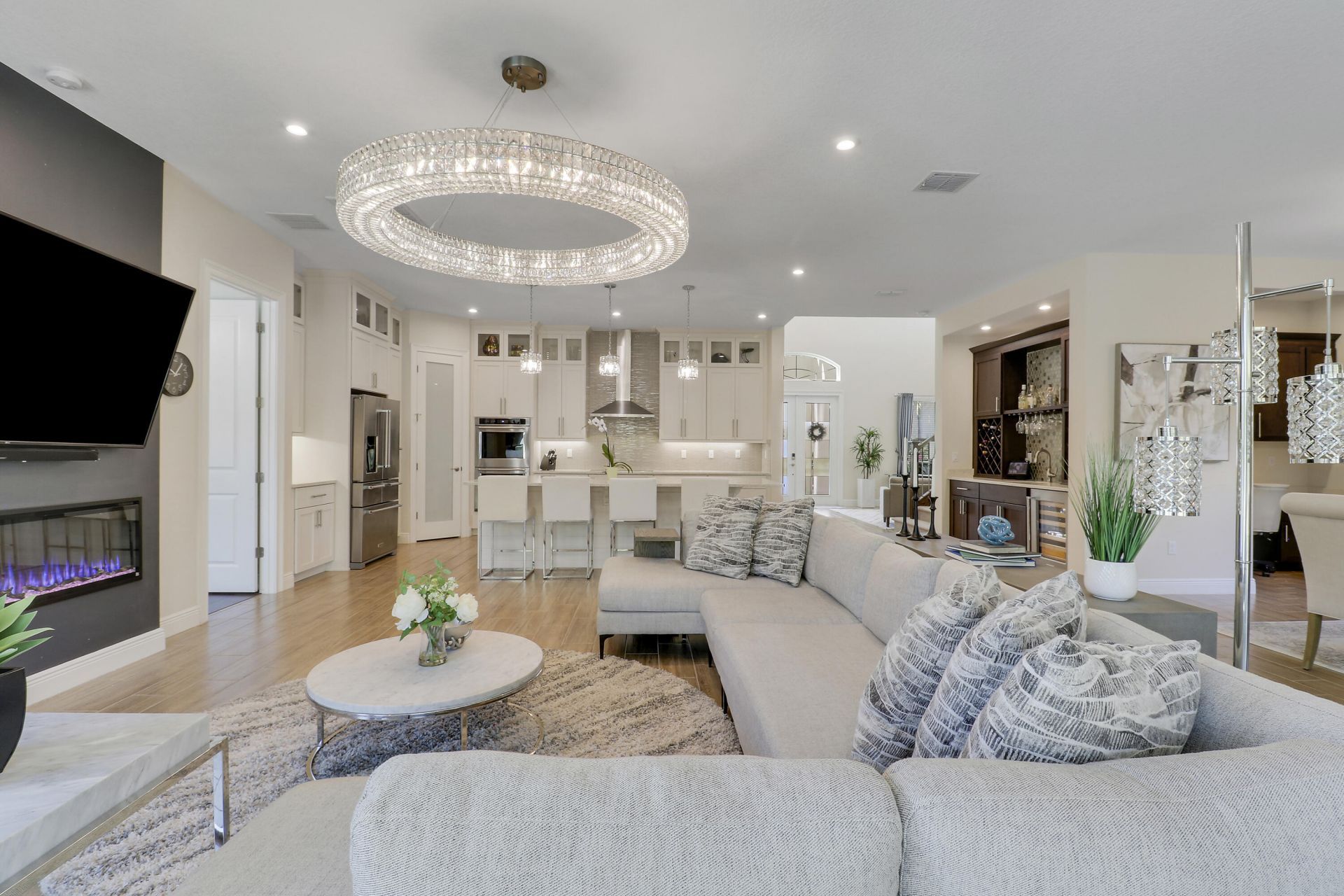 2475 NE Evinrude Circle, Jensen Beach, FL 34957 Photo