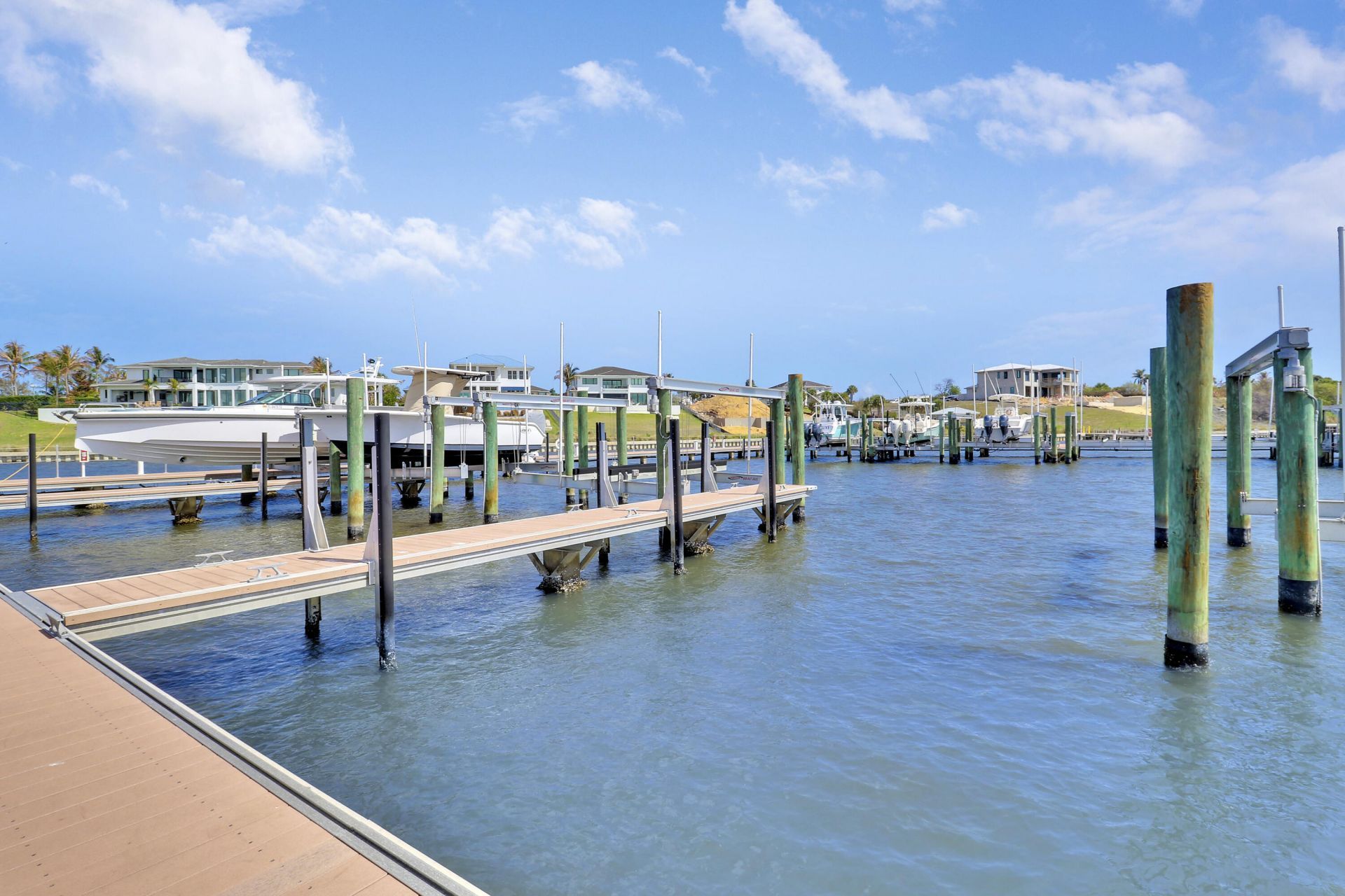 2475 NE Evinrude Circle, Jensen Beach, FL 34957 Photo