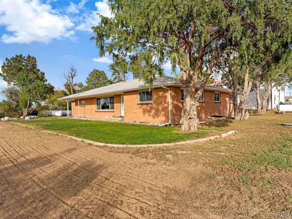 39592 County Road 18, Roggen, CO 80652