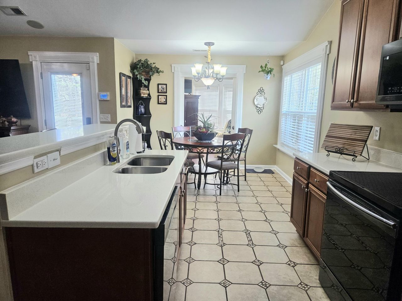 144 Veranda Drive Photo 25