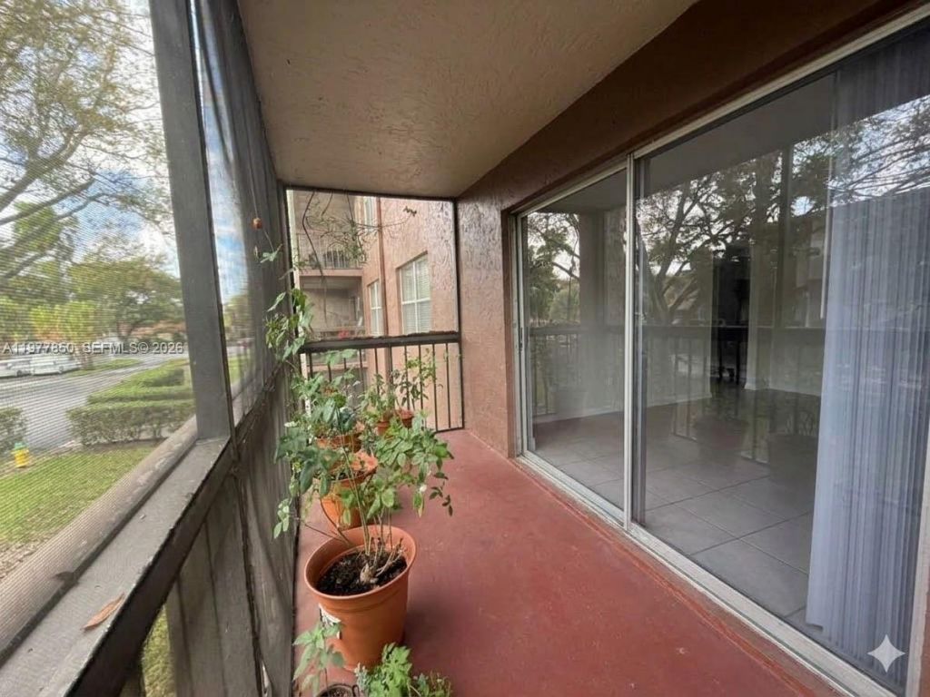 7000 Nova Dr , Unit 205E, Davie, FL 33317 Photo