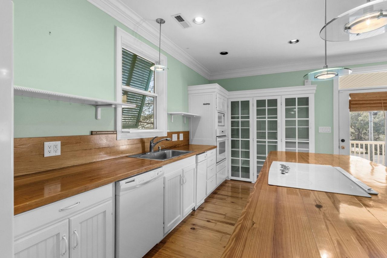 3926 Flagg St. Photo 12