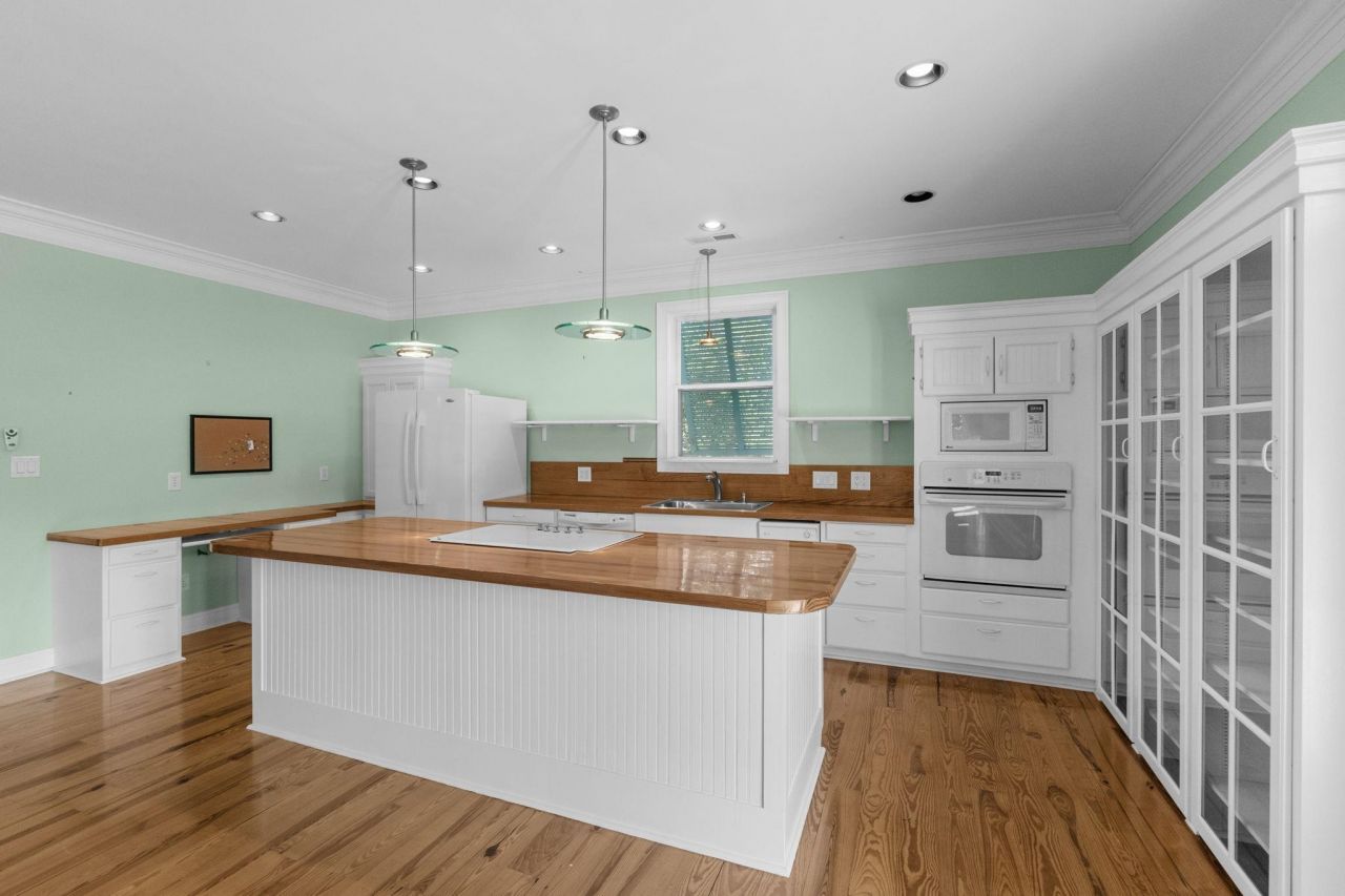 3926 Flagg St. Photo 15