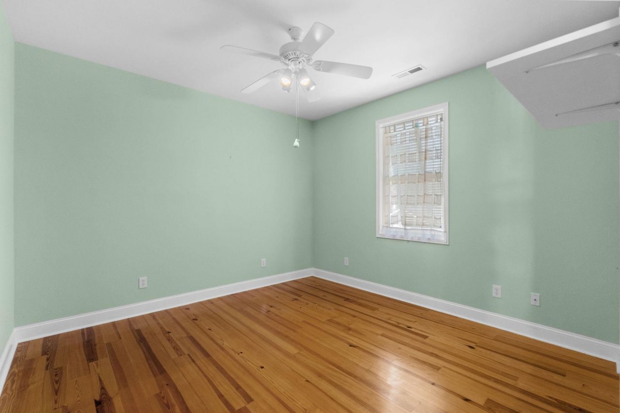 3926 Flagg St. Photo 22