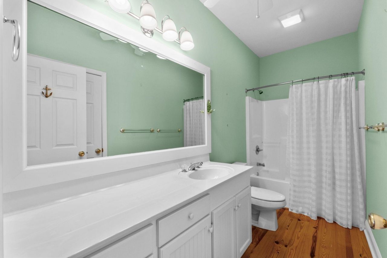 3926 Flagg St. Photo 24