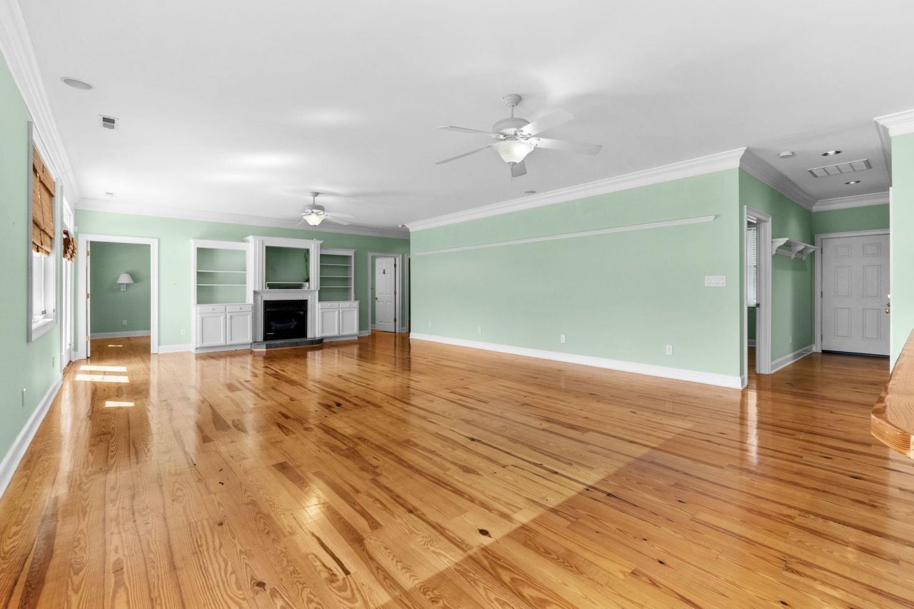 3926 Flagg St. Photo 8