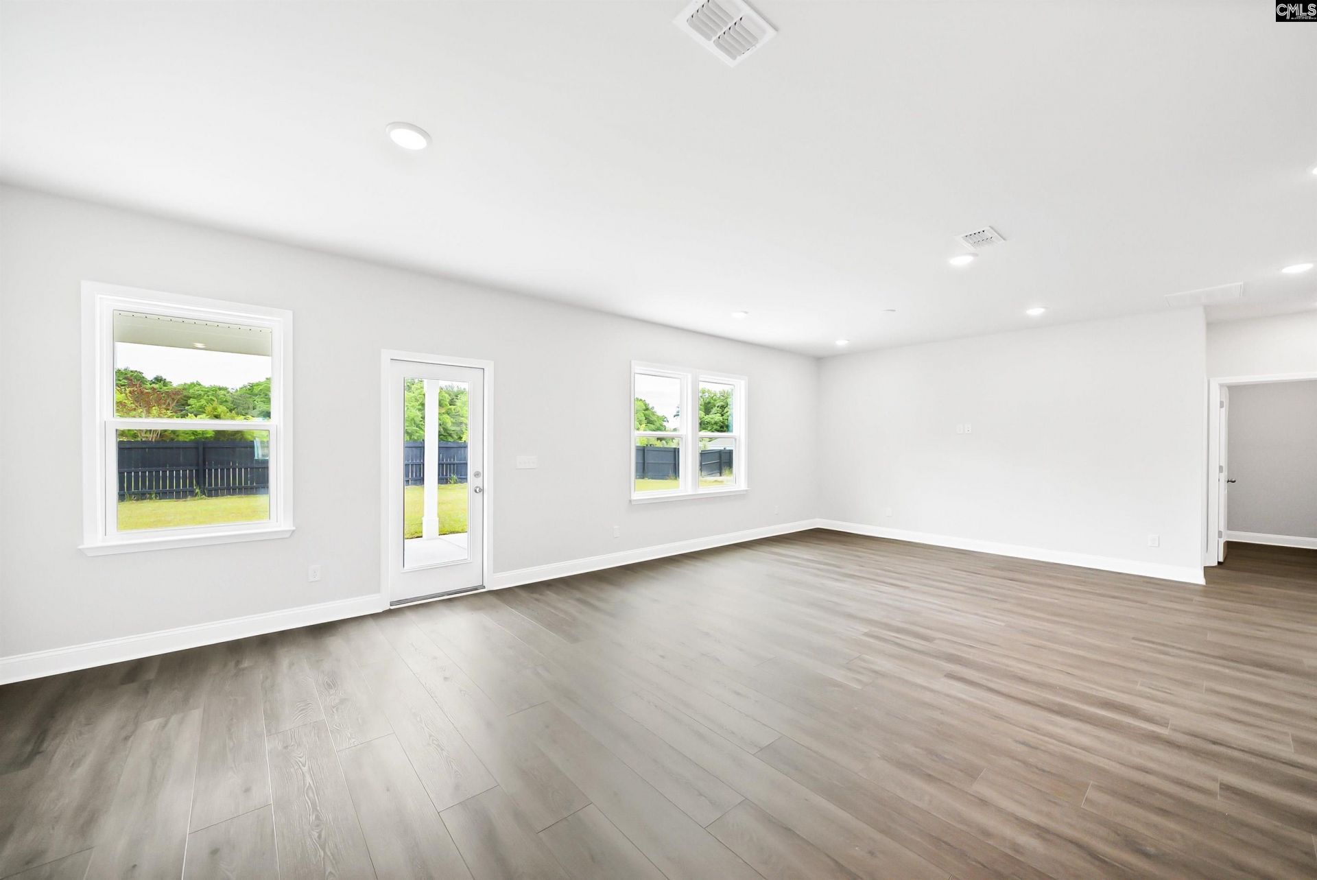 6 Borland Court Photo 15