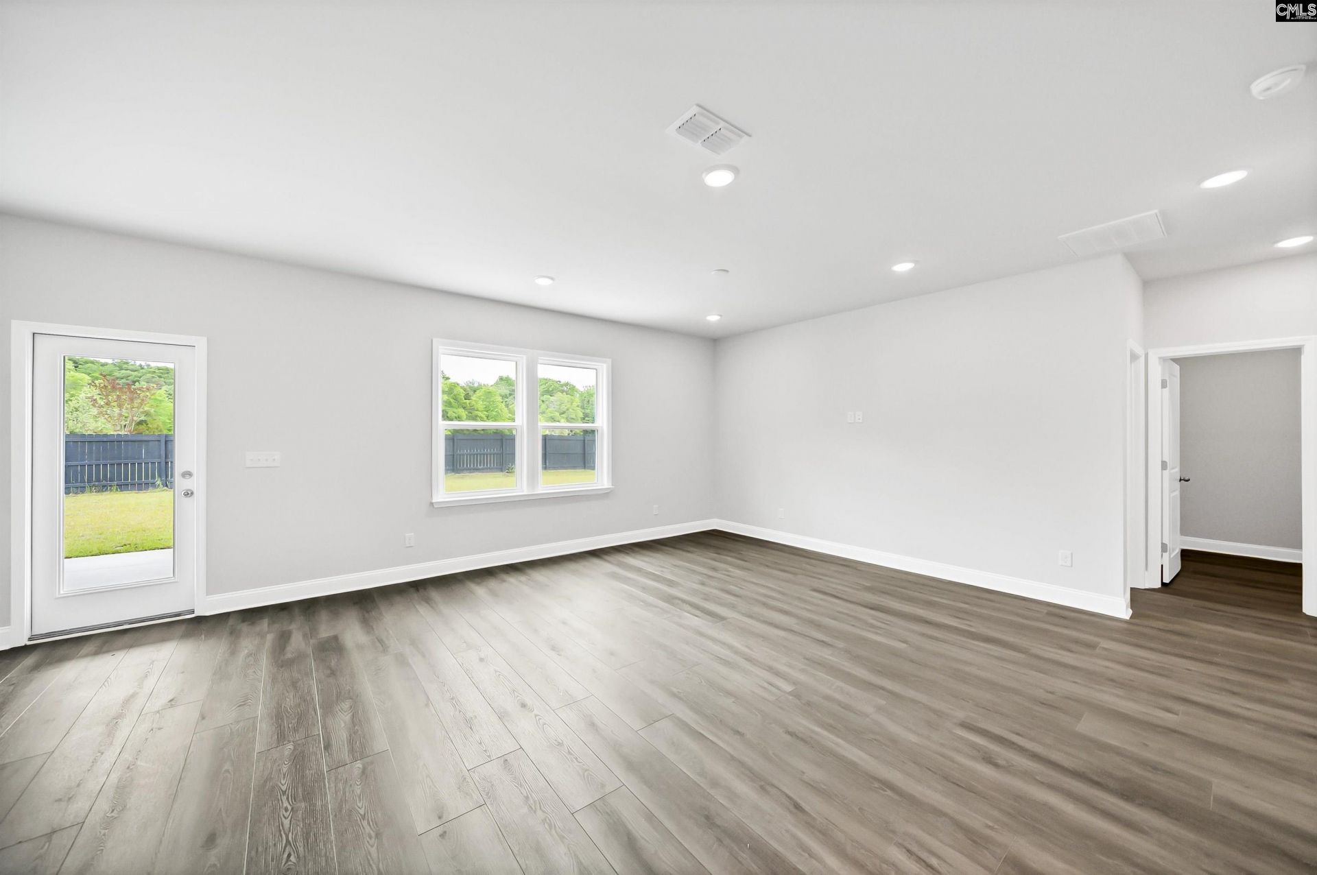 6 Borland Court Photo 17
