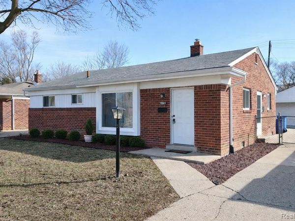 21734 Eastwood Court, Warren, MI 48089