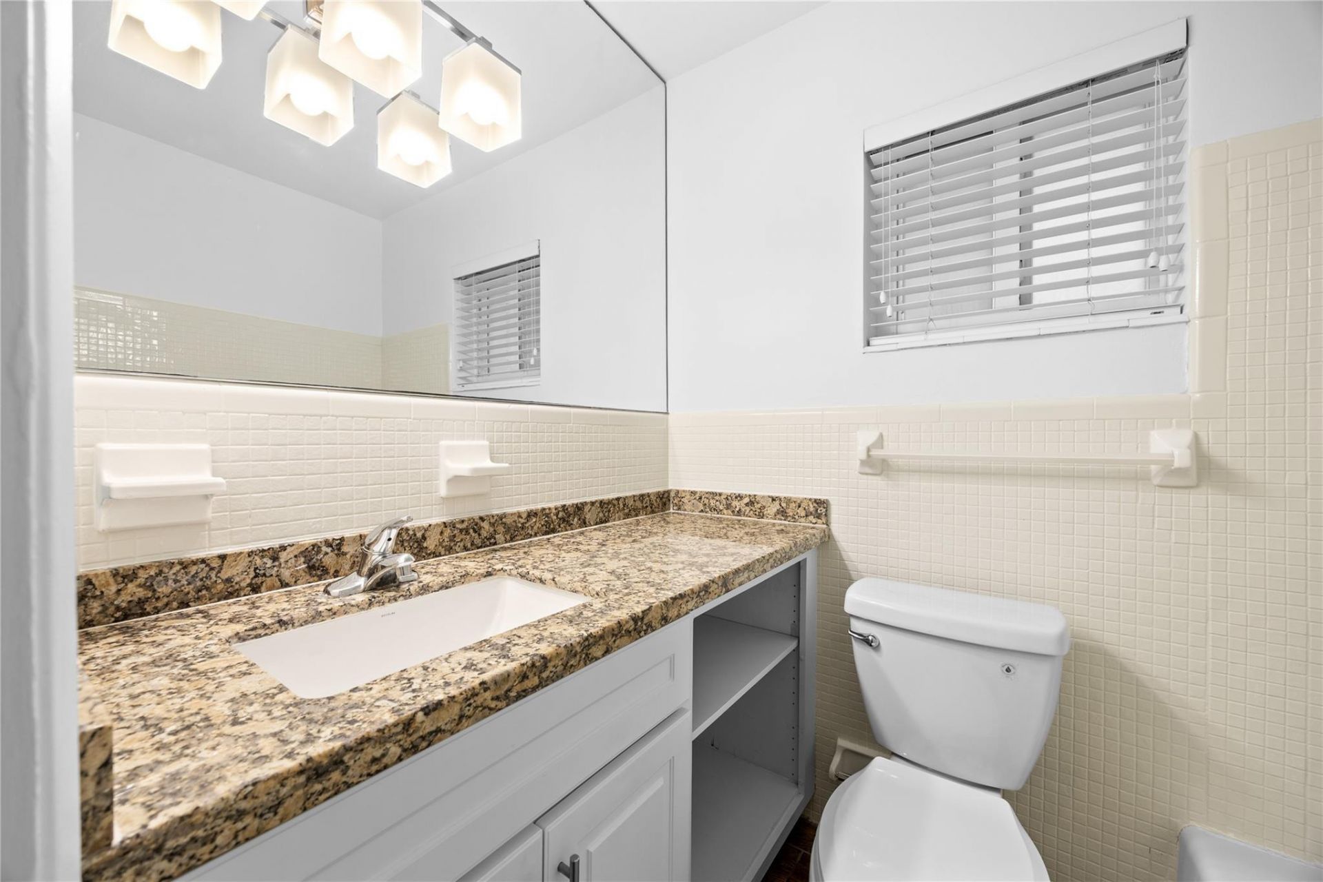 404 SE 16th Street, Unit 3, Fort Lauderdale, FL 33316 Photo