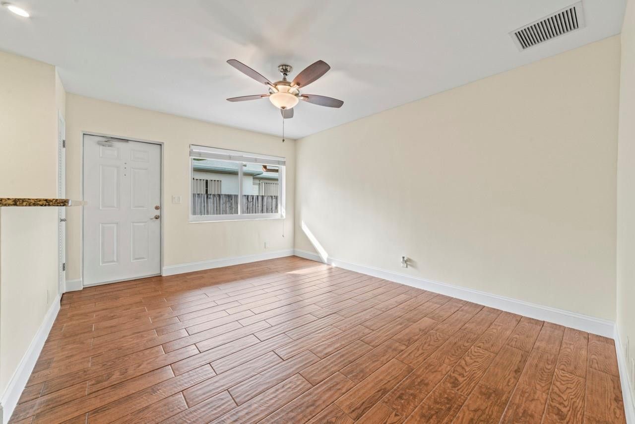 404 SE 16th Street, Unit 3, Fort Lauderdale, FL 33316 Photo