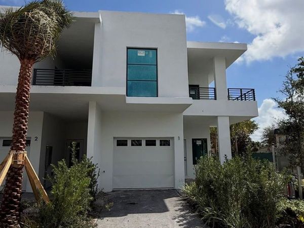 2511 Pierce St, Unit 2, Hollywood, FL 33020