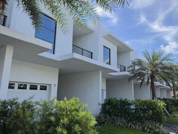 2511 Pierce Street, Unit 2, Hollywood, FL 33020