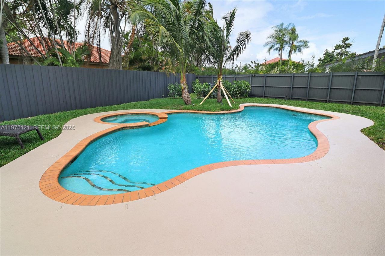 21278 SW 91st Ave, Cutler Bay, FL 33189 Photo