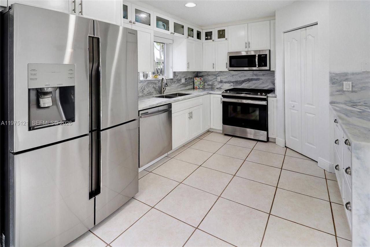 21278 SW 91st Ave, Cutler Bay, FL 33189 Photo