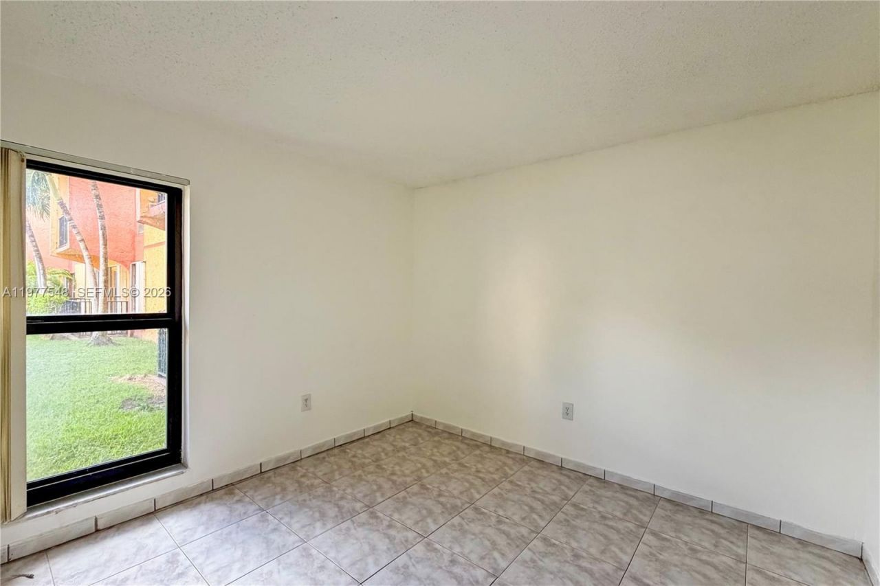 4803 NW 7th St, Unit 105-14, Miami, FL 33126 Photo