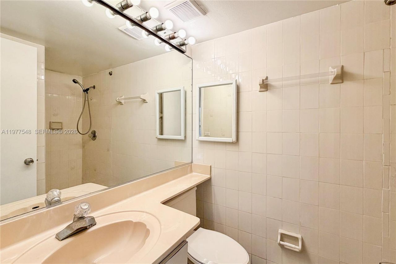 4803 NW 7th St, Unit 105-14, Miami, FL 33126 Photo