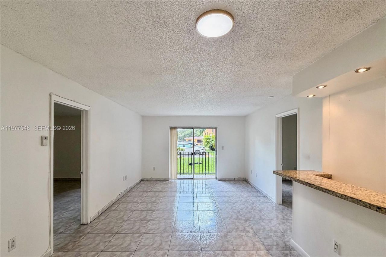 4803 NW 7th St, Unit 105-14, Miami, FL 33126 Photo