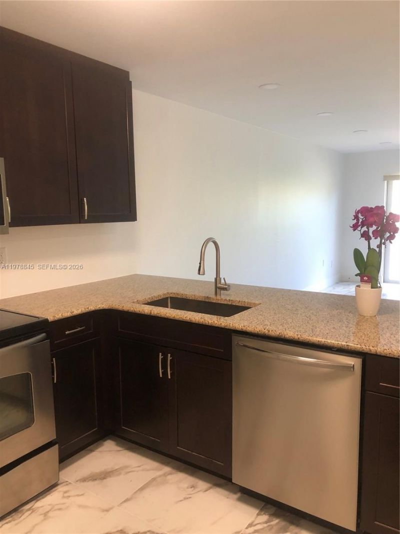 7920 Camino Real , Unit M-204, Miami, FL 33143 Photo