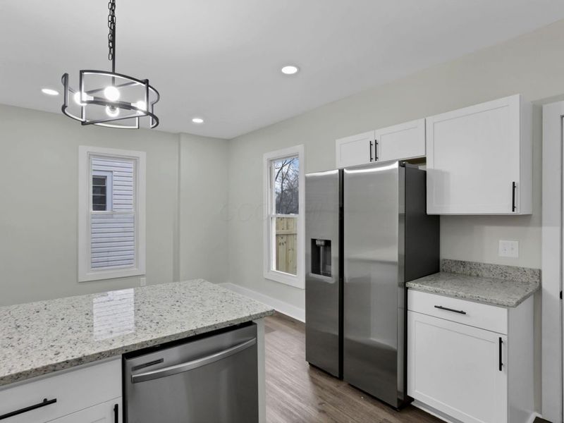 346 W Main Street , Newark, OH 43055 Photo 8