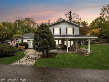 612 Sunrise Park Street, Genoa Twp, MI 48843