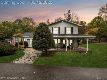 612 Sunrise Park Street, Genoa Twp, MI 48843