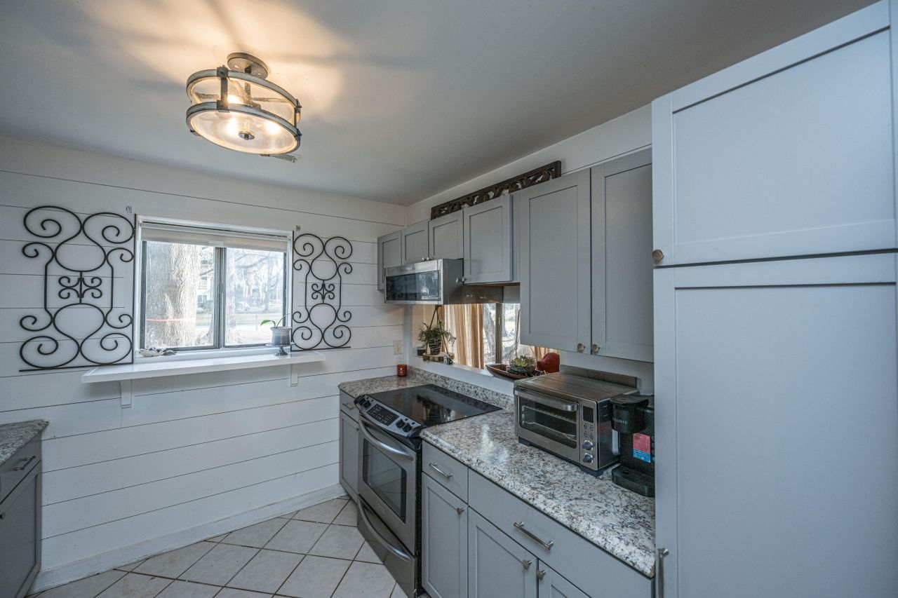 2770 Jobee Drive Drive Photo 5