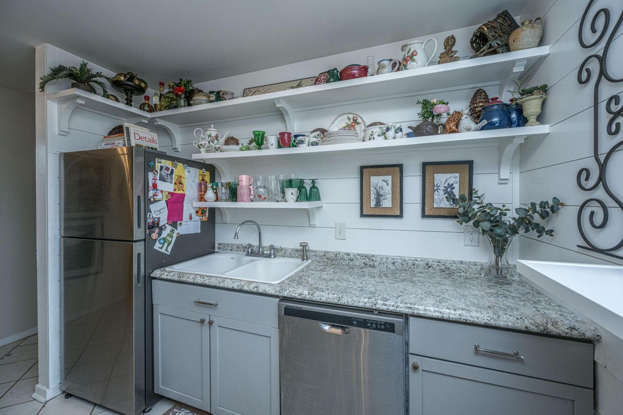 2770 Jobee Drive Drive Photo 6