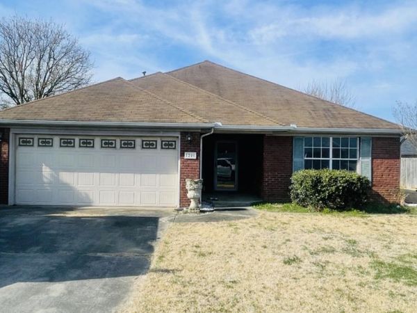1205 Palisade Court SW, Decatur, AL 35603