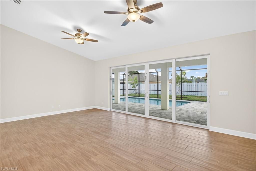 622 SW 30th Ter, Cape Coral, FL 33914 Photo
