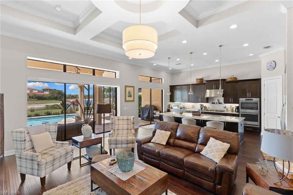 9012 Sorreno Ct, Naples, FL 34119 Photo