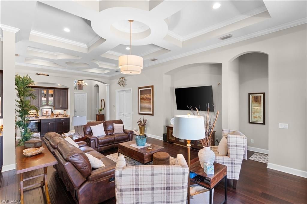 9012 Sorreno Ct, Naples, FL 34119 Photo