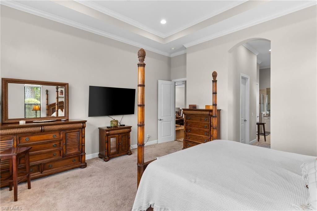 9012 Sorreno Ct, Naples, FL 34119 Photo