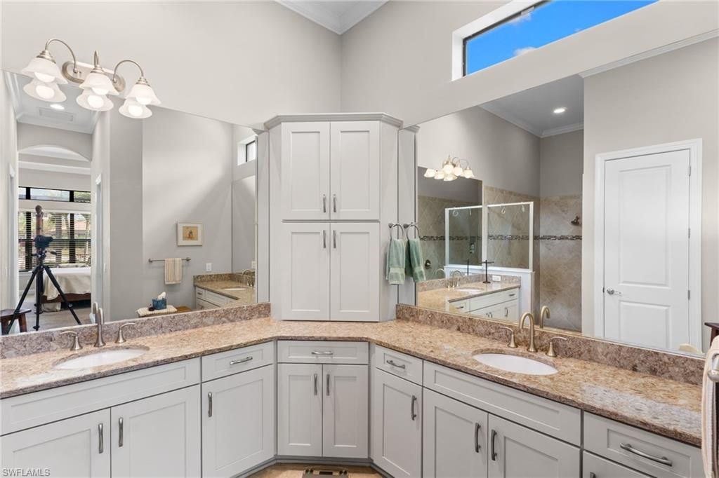 9012 Sorreno Ct, Naples, FL 34119 Photo