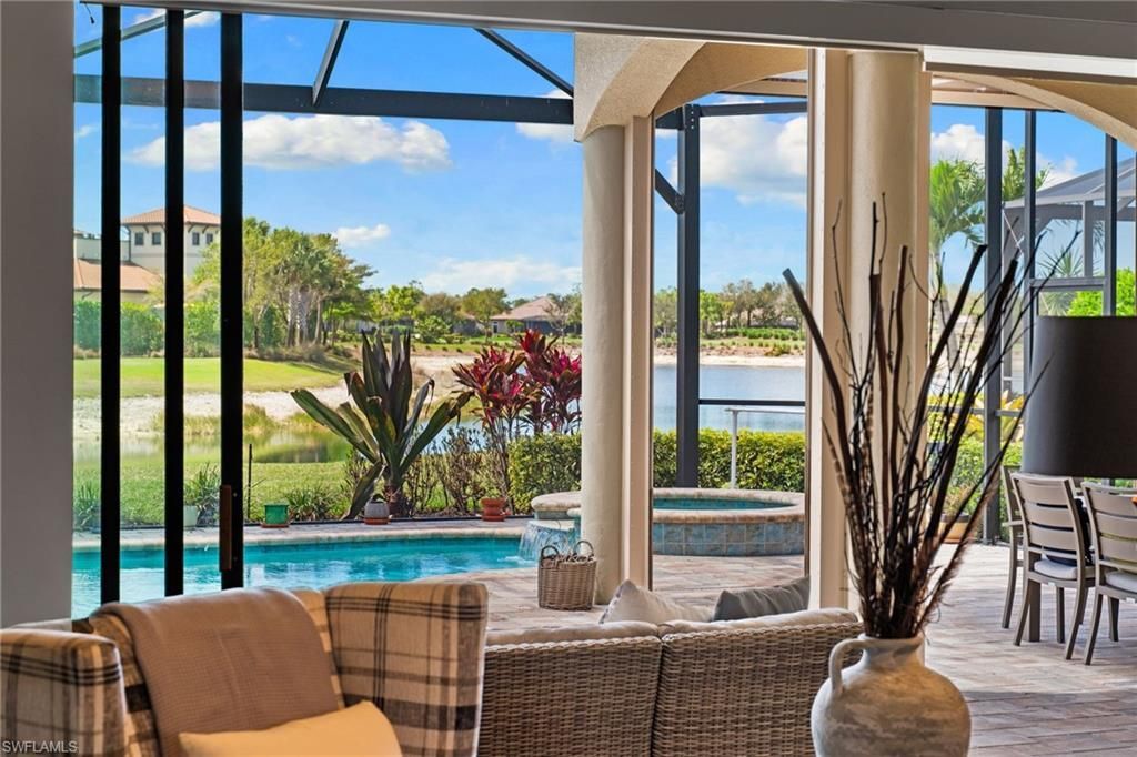 9012 Sorreno Ct, Naples, FL 34119 Photo