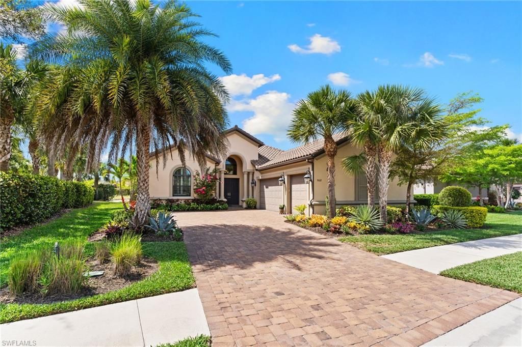 9012 Sorreno Ct, Naples, FL 34119 Photo