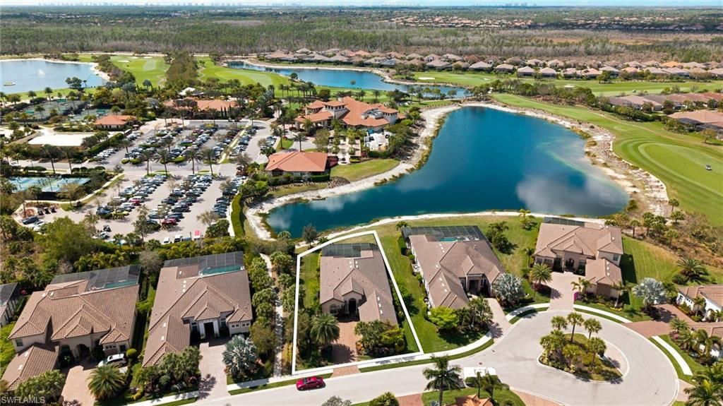 9012 Sorreno Ct, Naples, FL 34119 Photo