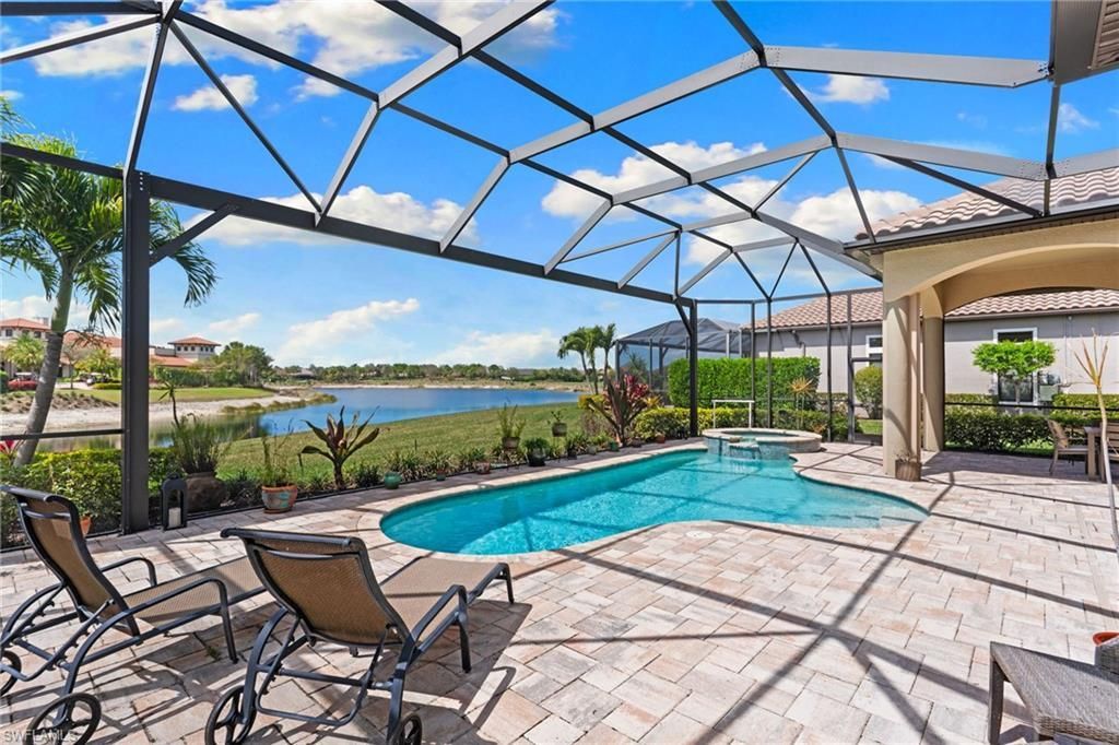 9012 Sorreno Ct, Naples, FL 34119 Photo